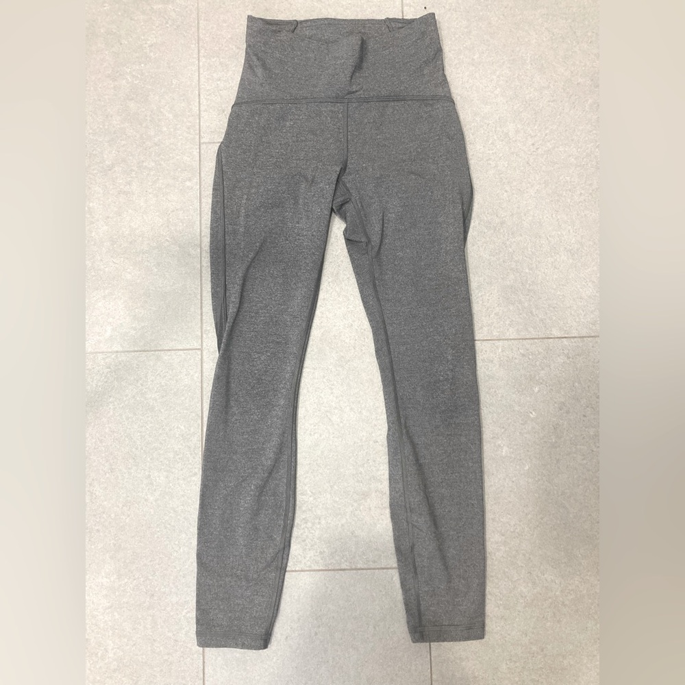 Lululemon leggings, never worn